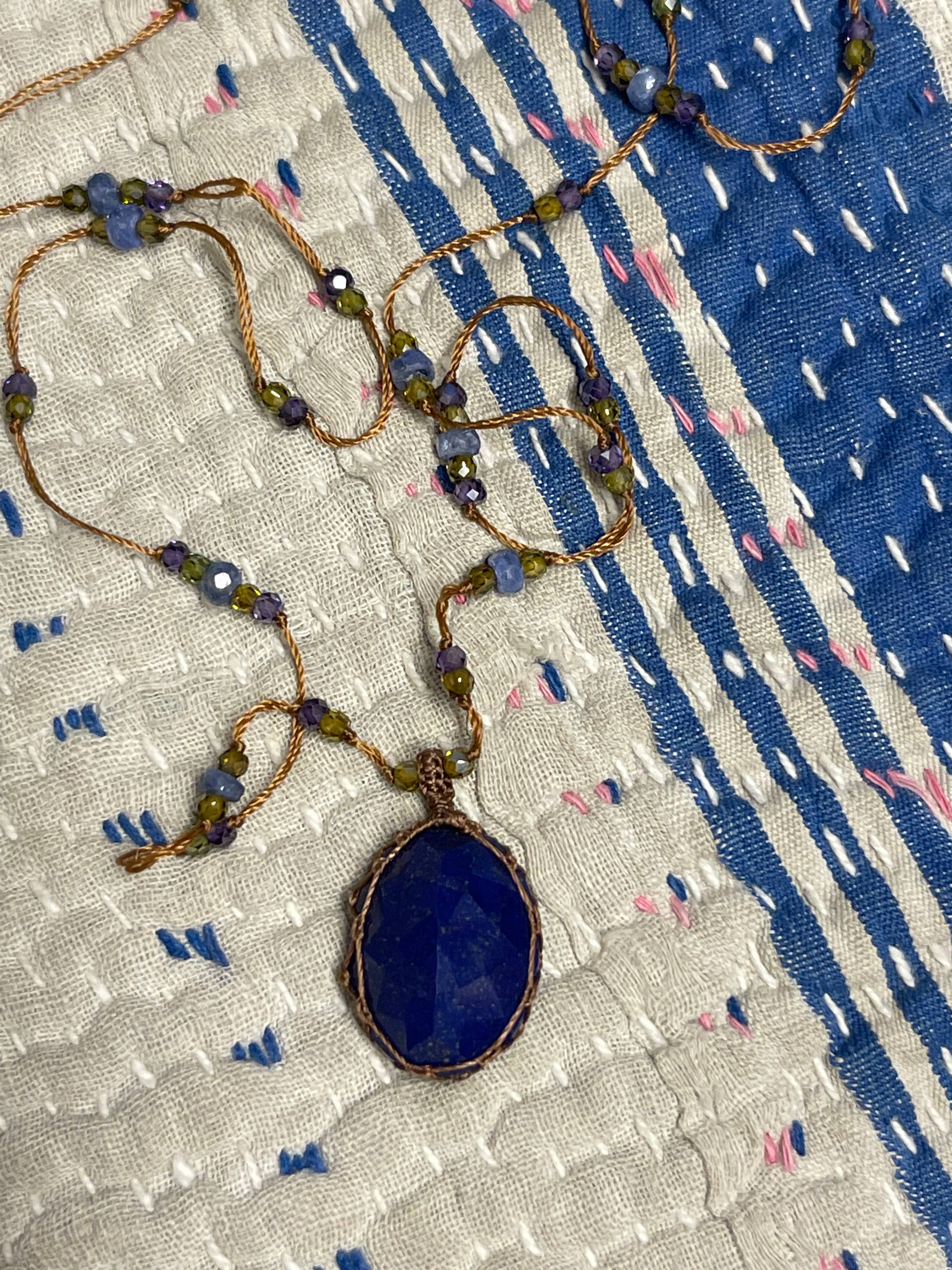 Langt smykke - Tibet - Lapis Lazuli