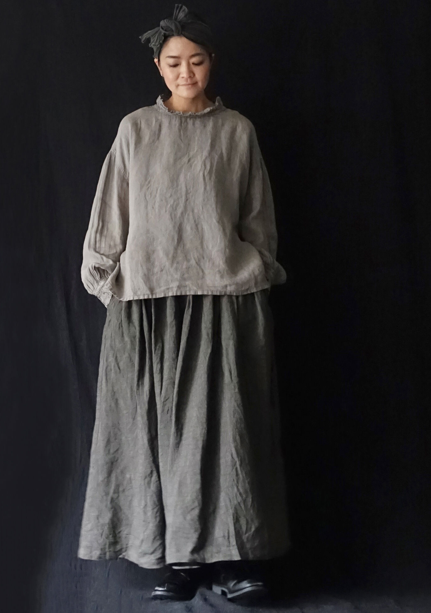 Frill Blouse - Azumadaki - Gray