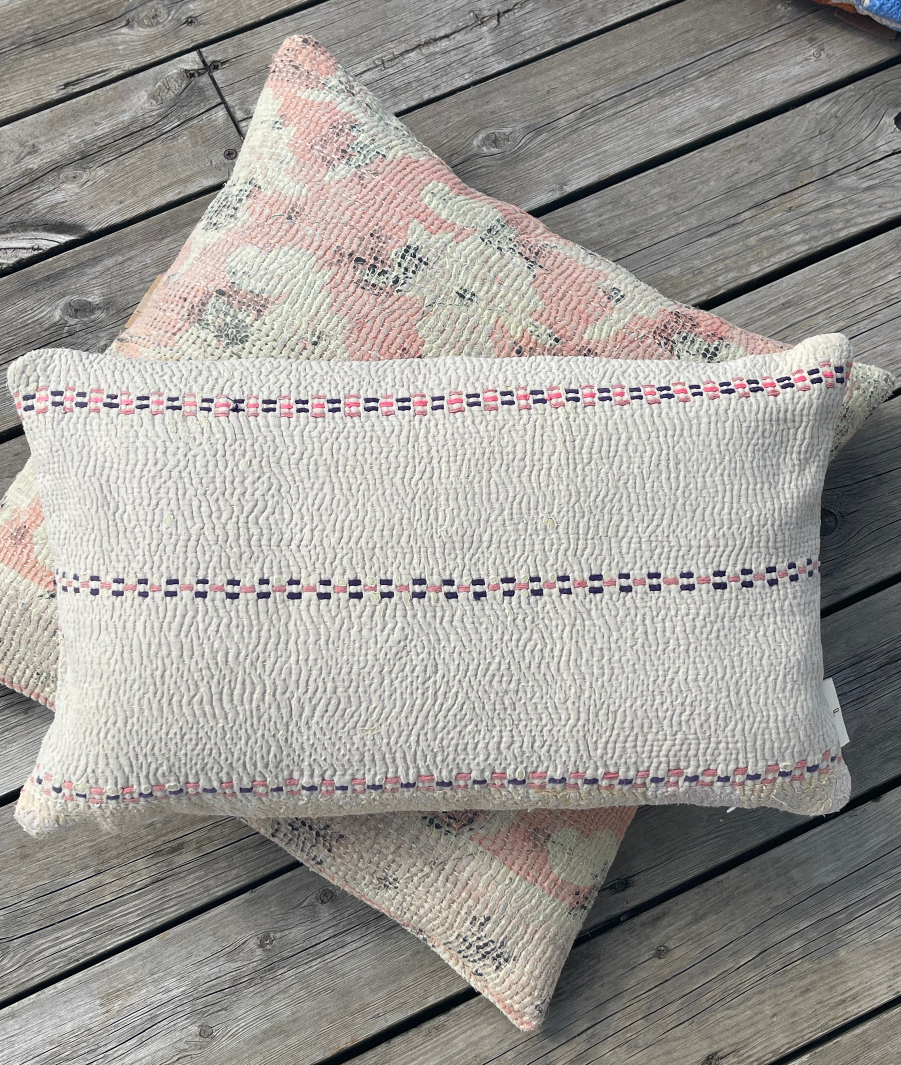 Fine Q - Saripute - 30x50 - Y3495 - Linneas Hage