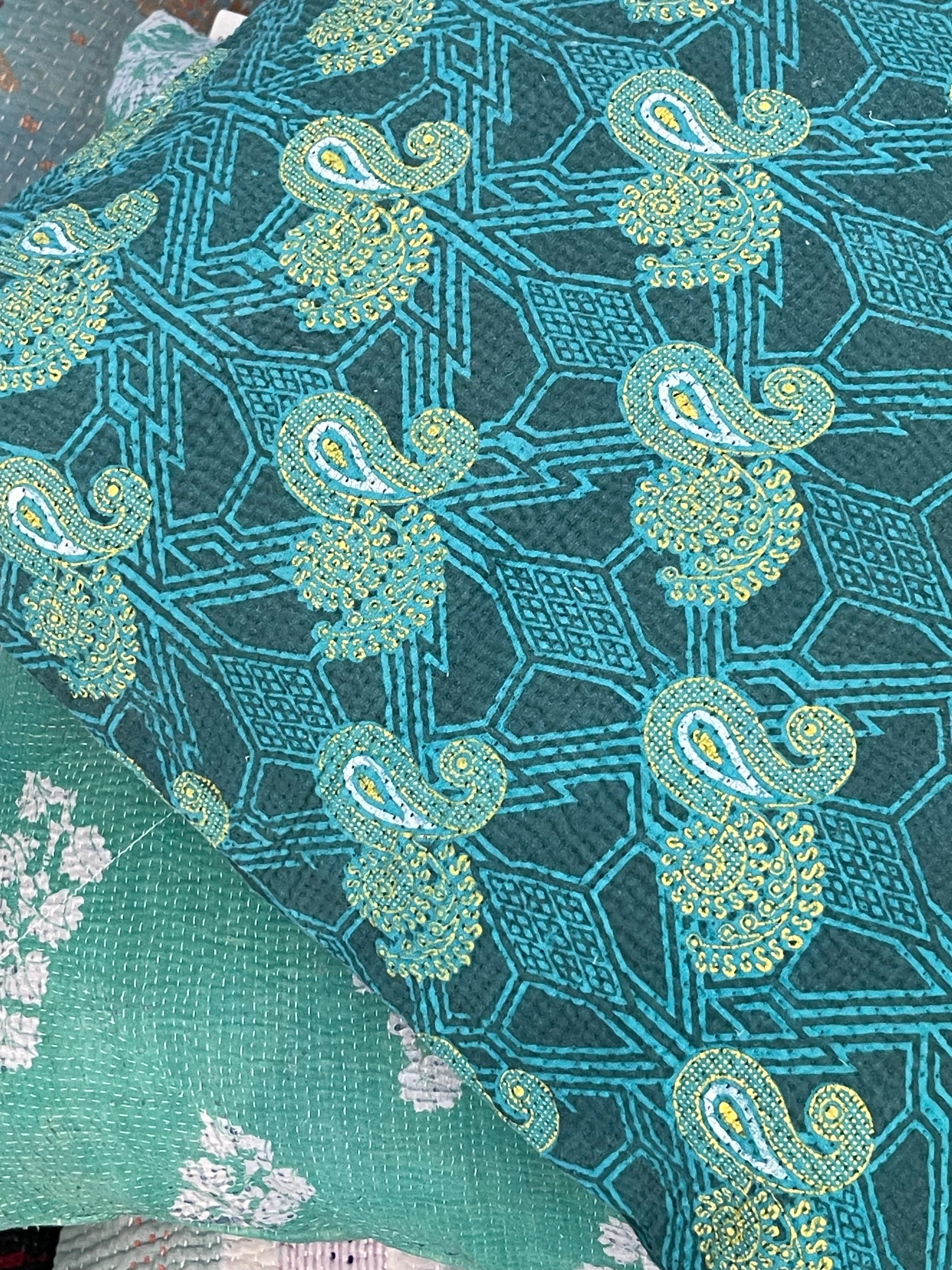 Putetrekk - Vintage Sari Fine Q-  50x50 - Y5077 - Linneas Hage
