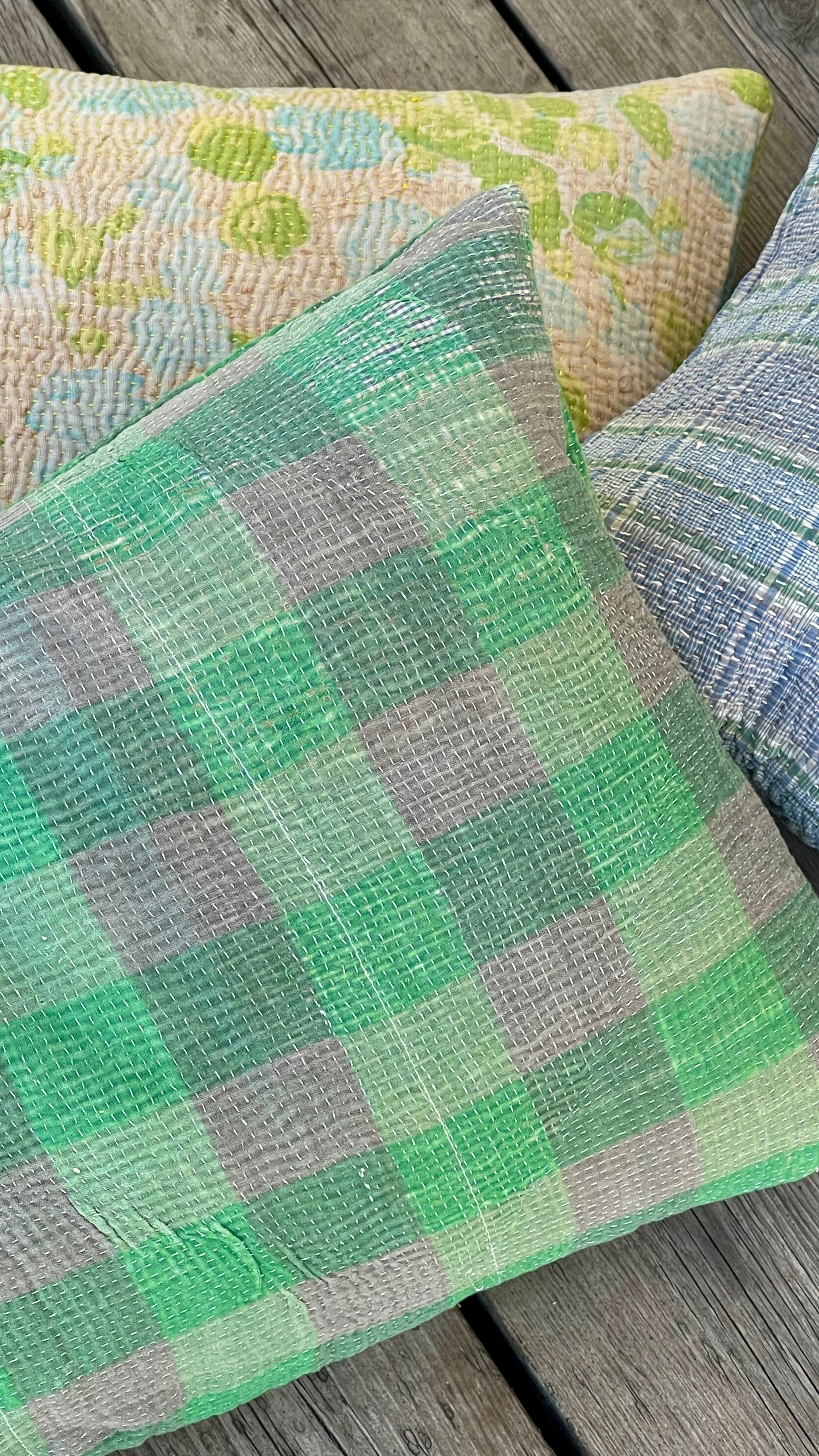 Fine Q - Saripute - 30x50 - Y3867 - Linneas Hage
