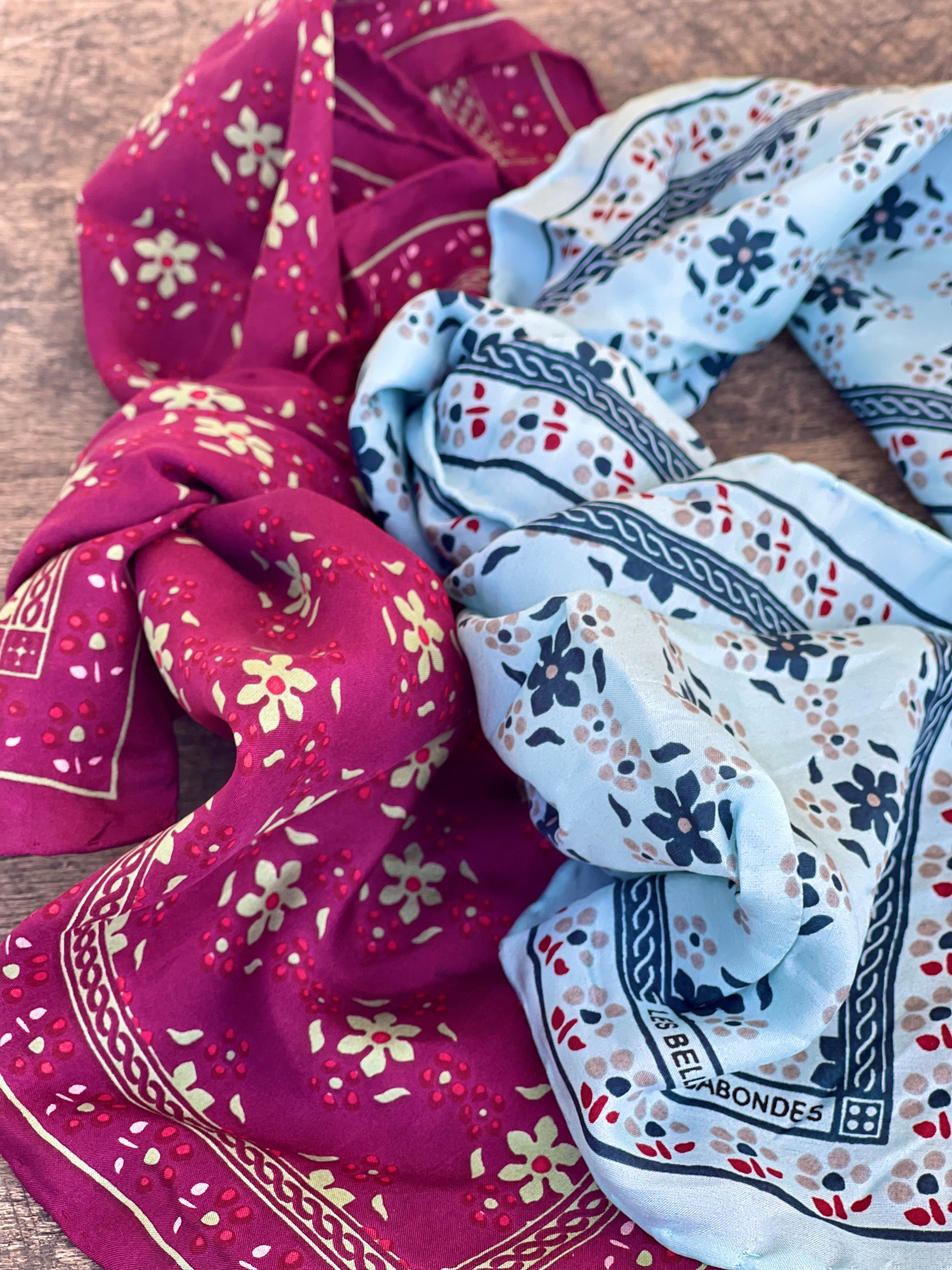 Mini silkeskjerf - Natasha- Bleue