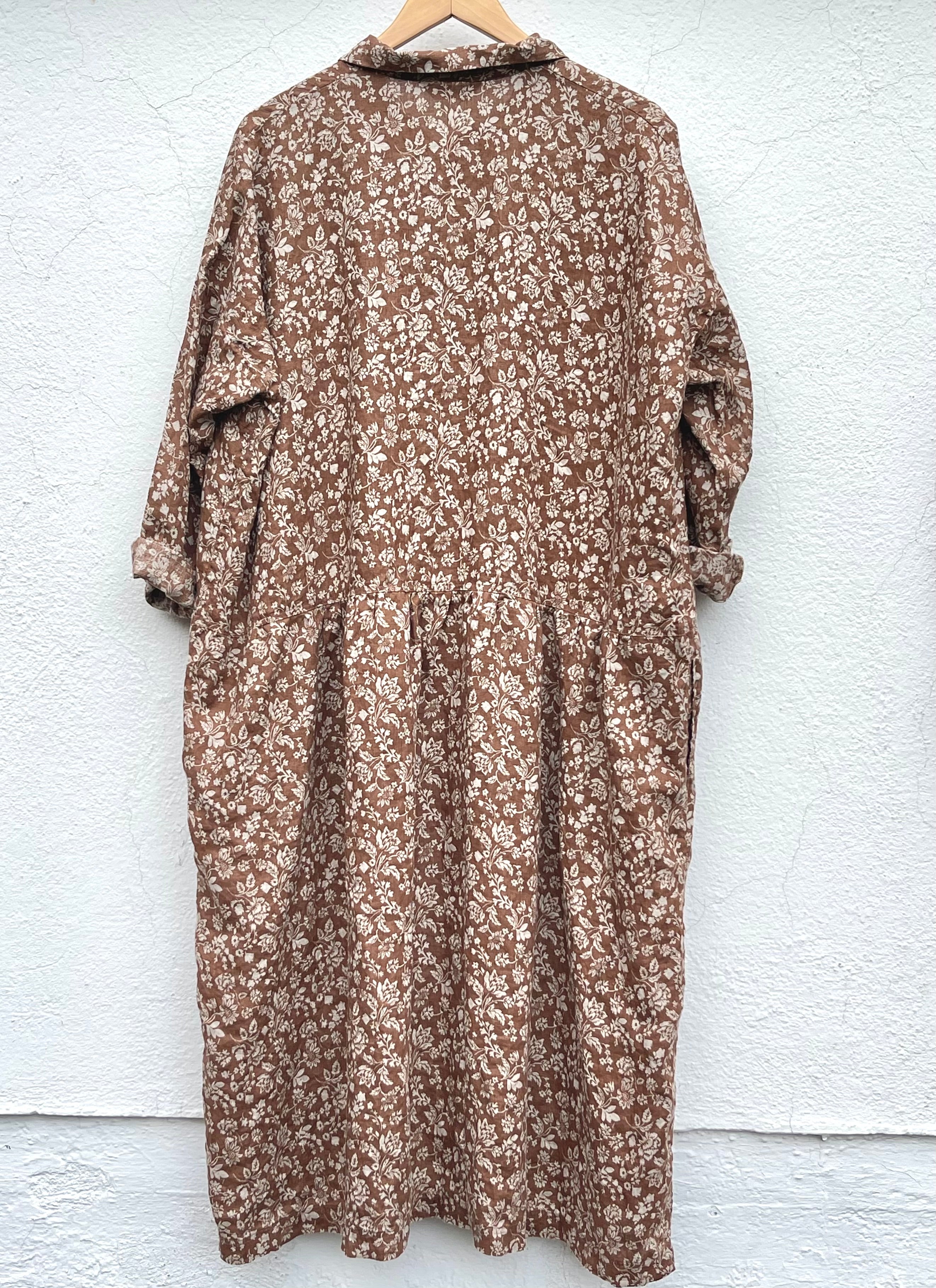 Skjortekjole i lin - Flowerprint - Brown