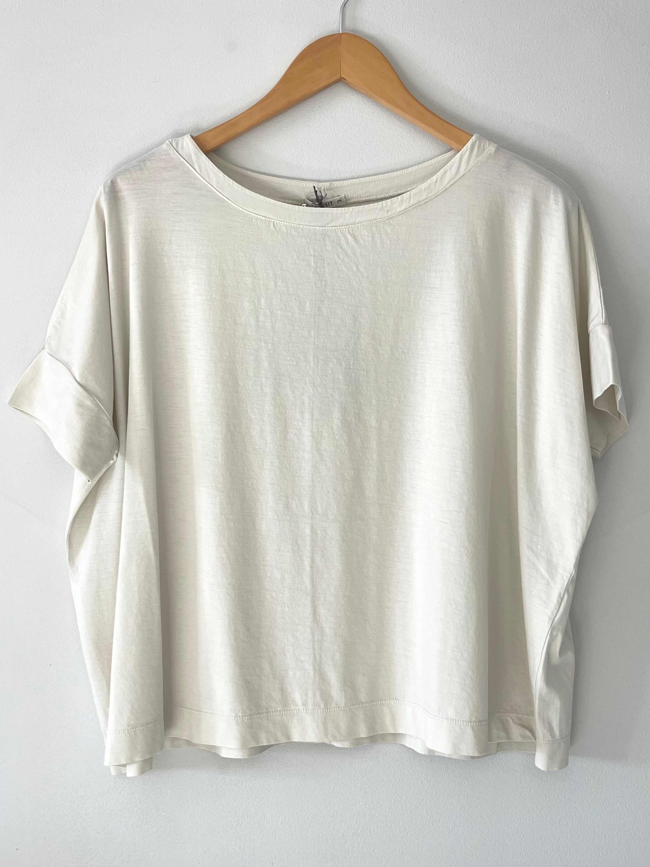 Kortermet topp - Chalk - Linneas Hage