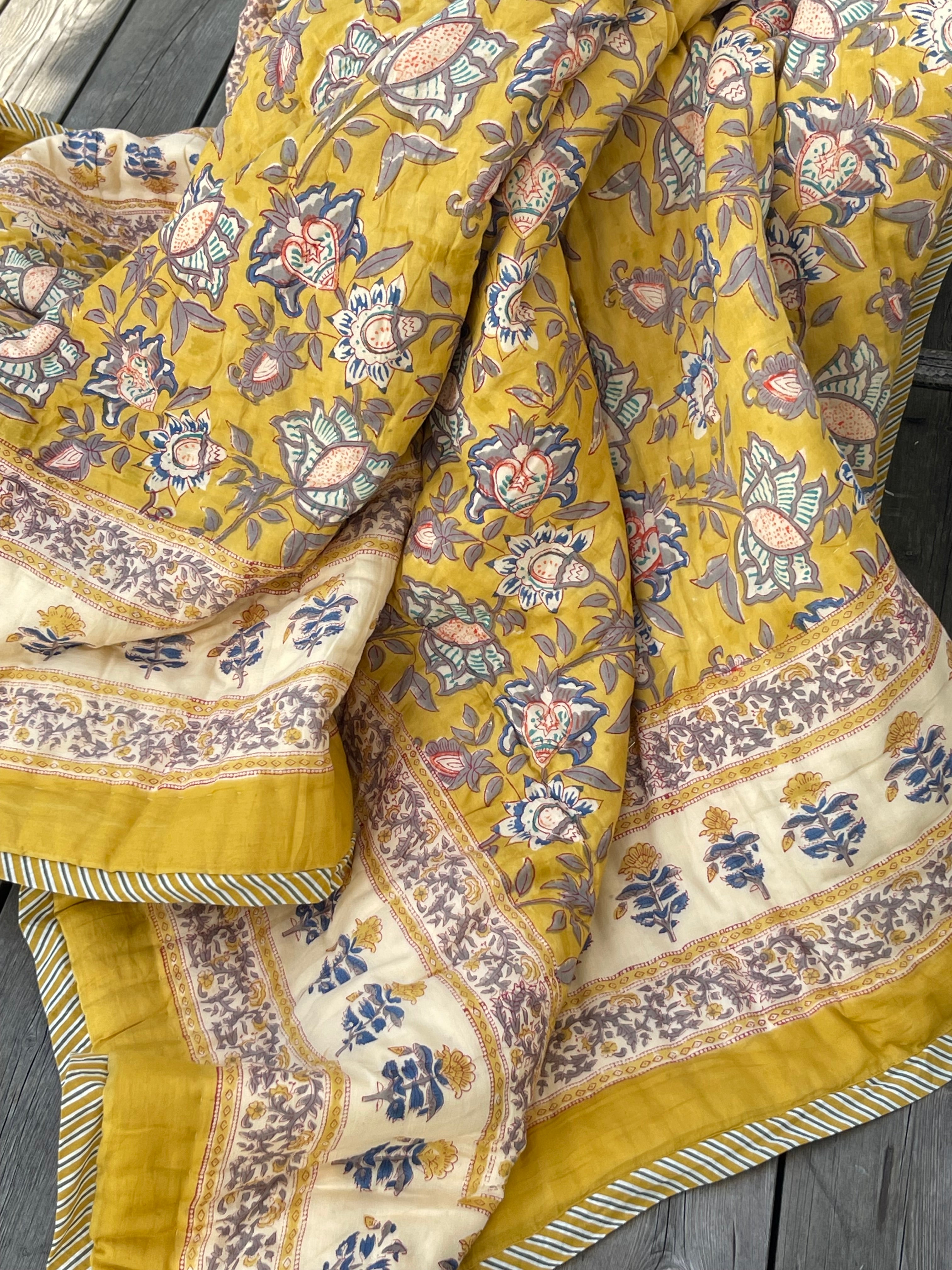 Vatteppe 150x220 - Varmgult