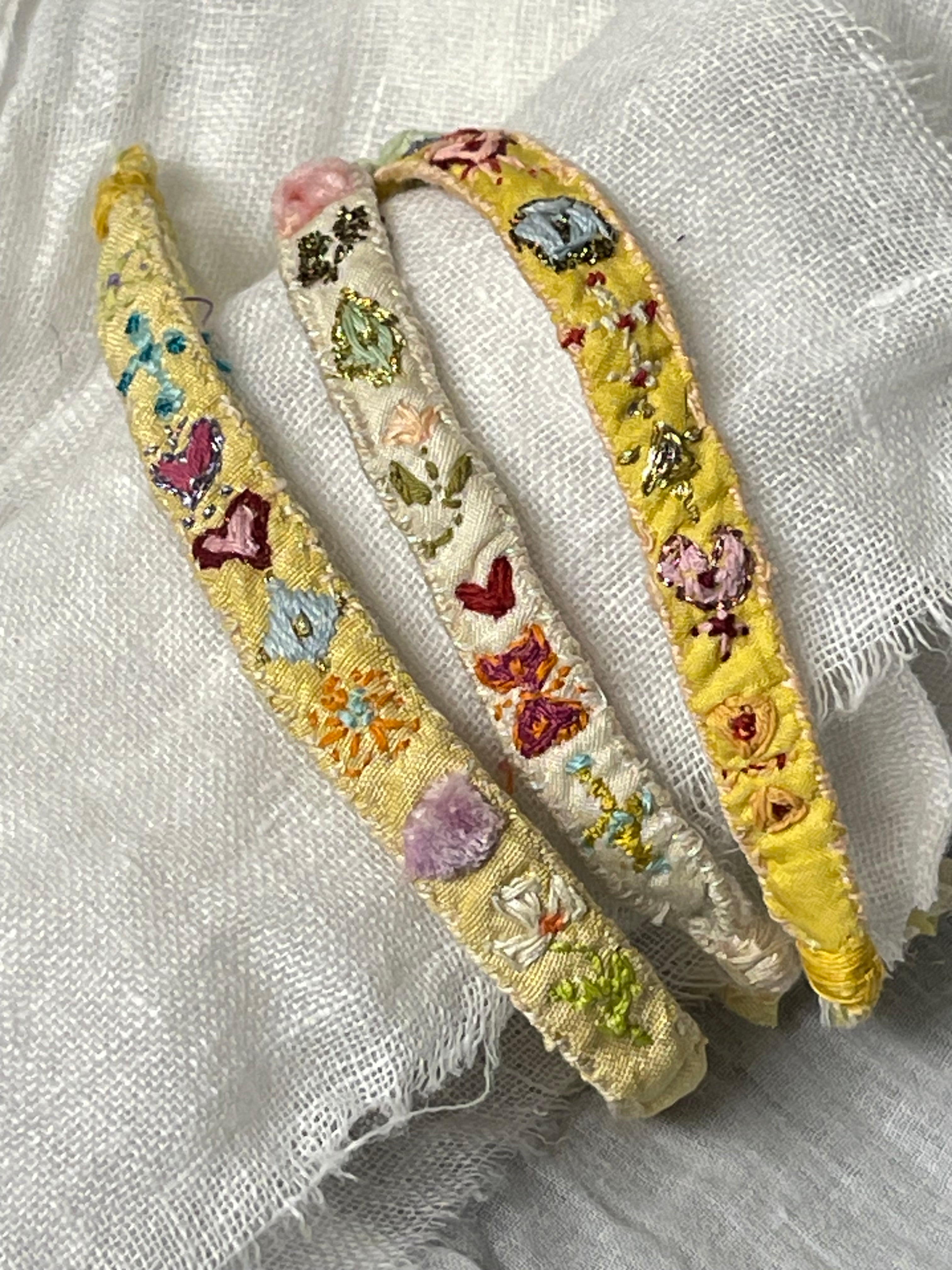 Brodert Armbånd - Pale yellow - #19