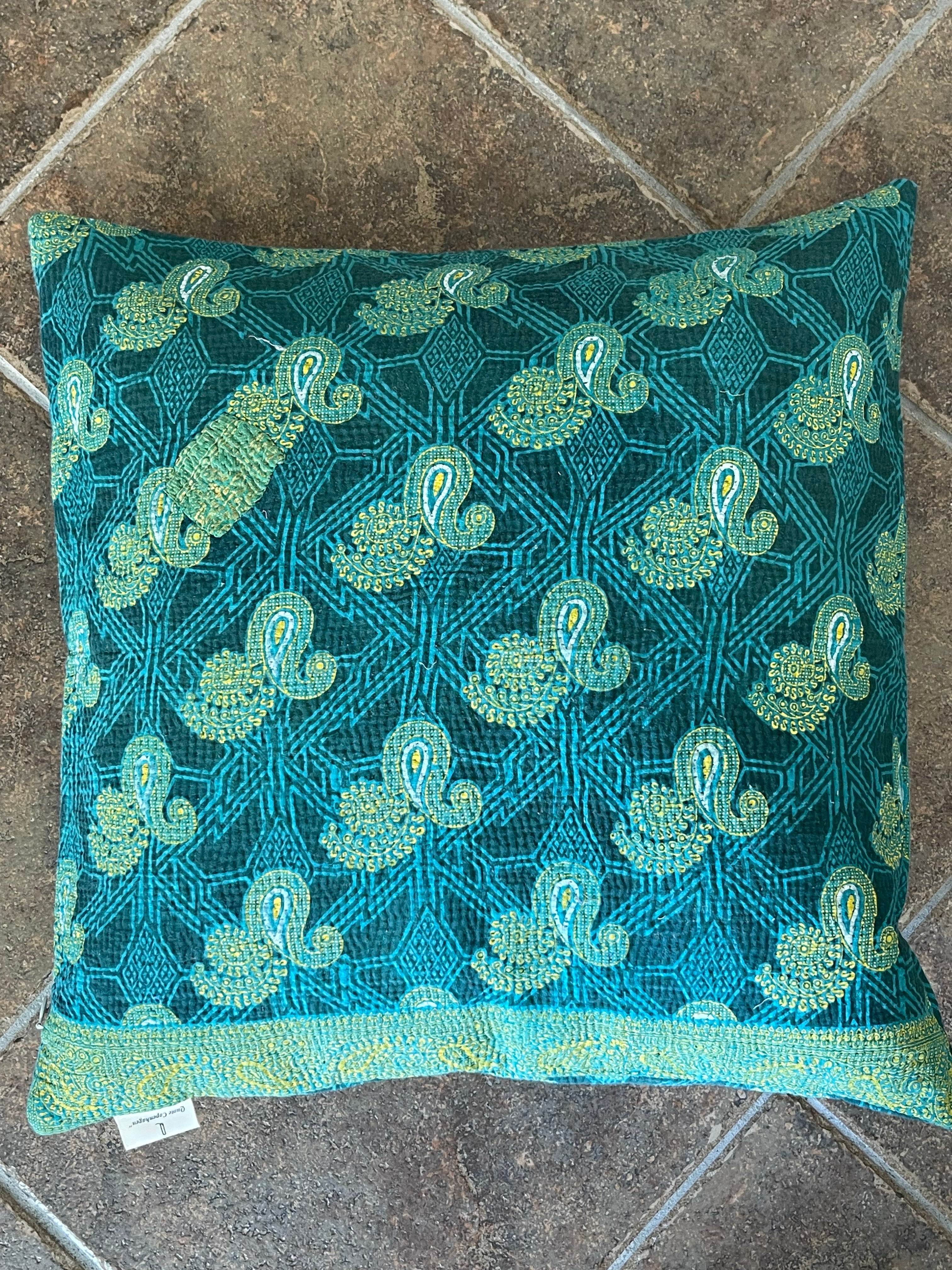 Putetrekk - Vintage Sari Fine Q-  50x50 - Y5077 - Linneas Hage