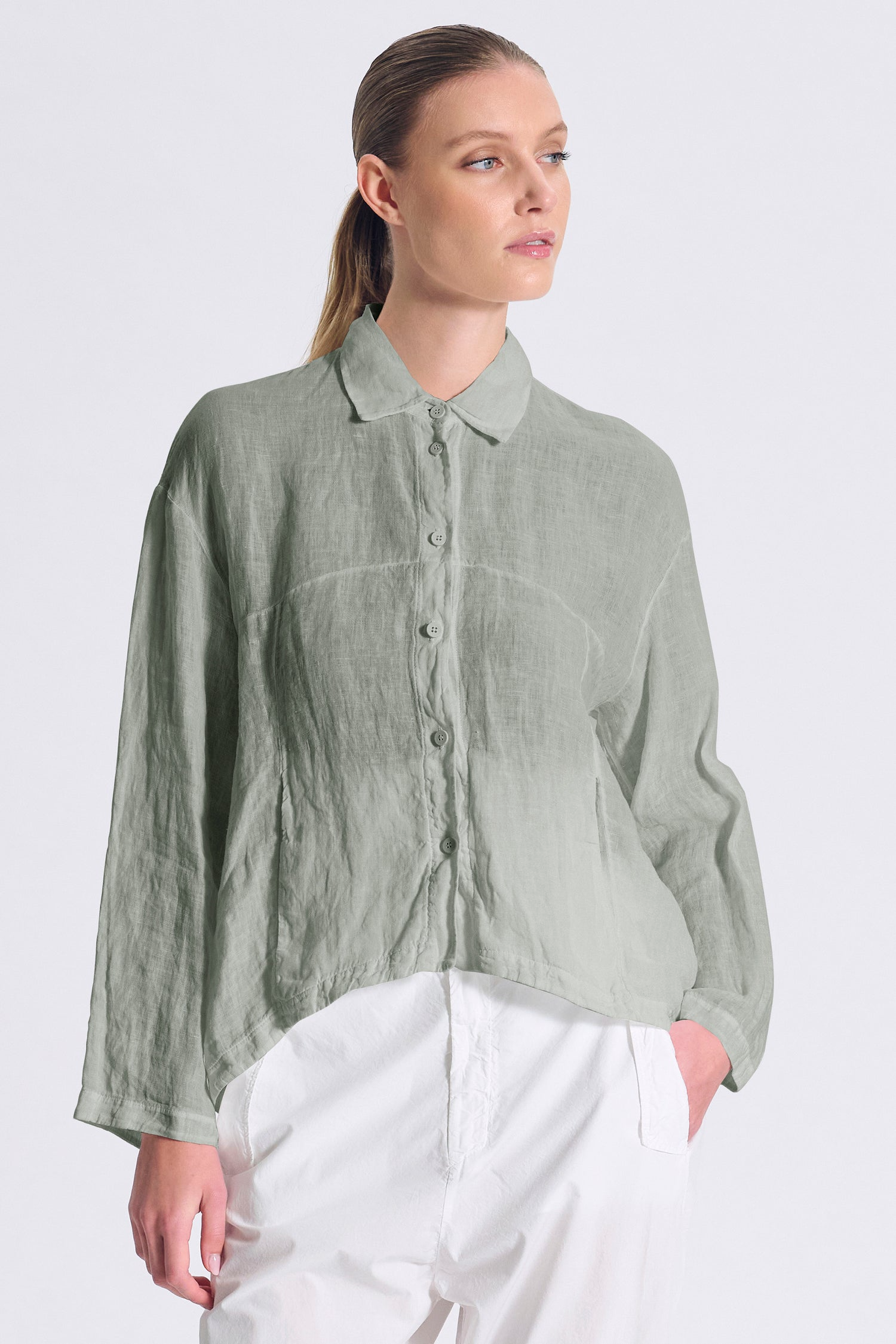 Kort skjortejakke - Sage - Linneas Hage