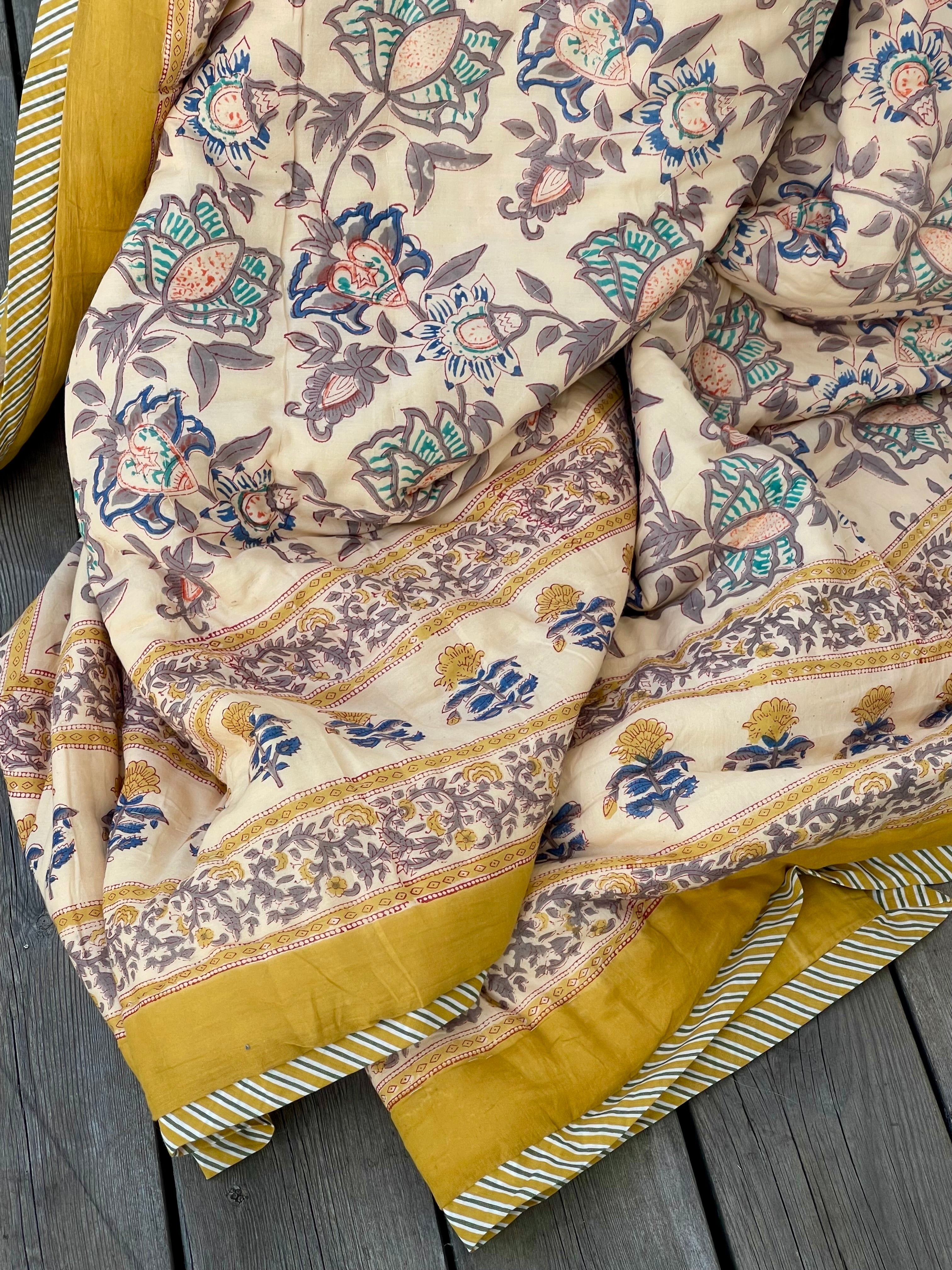 Vatteppe 150x220 - Varmgult