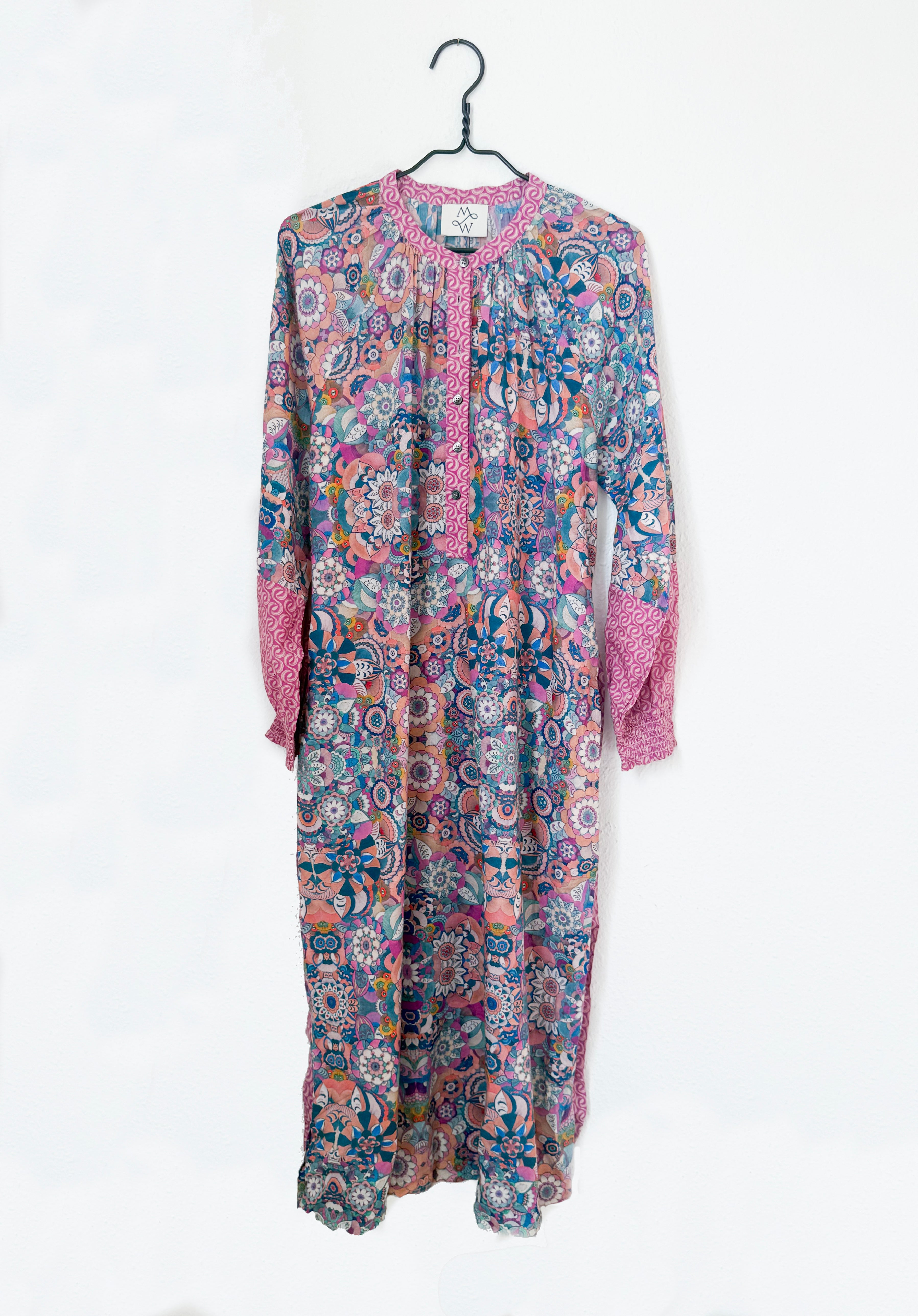 Kani Kjole - Mandala - Linneas Hage