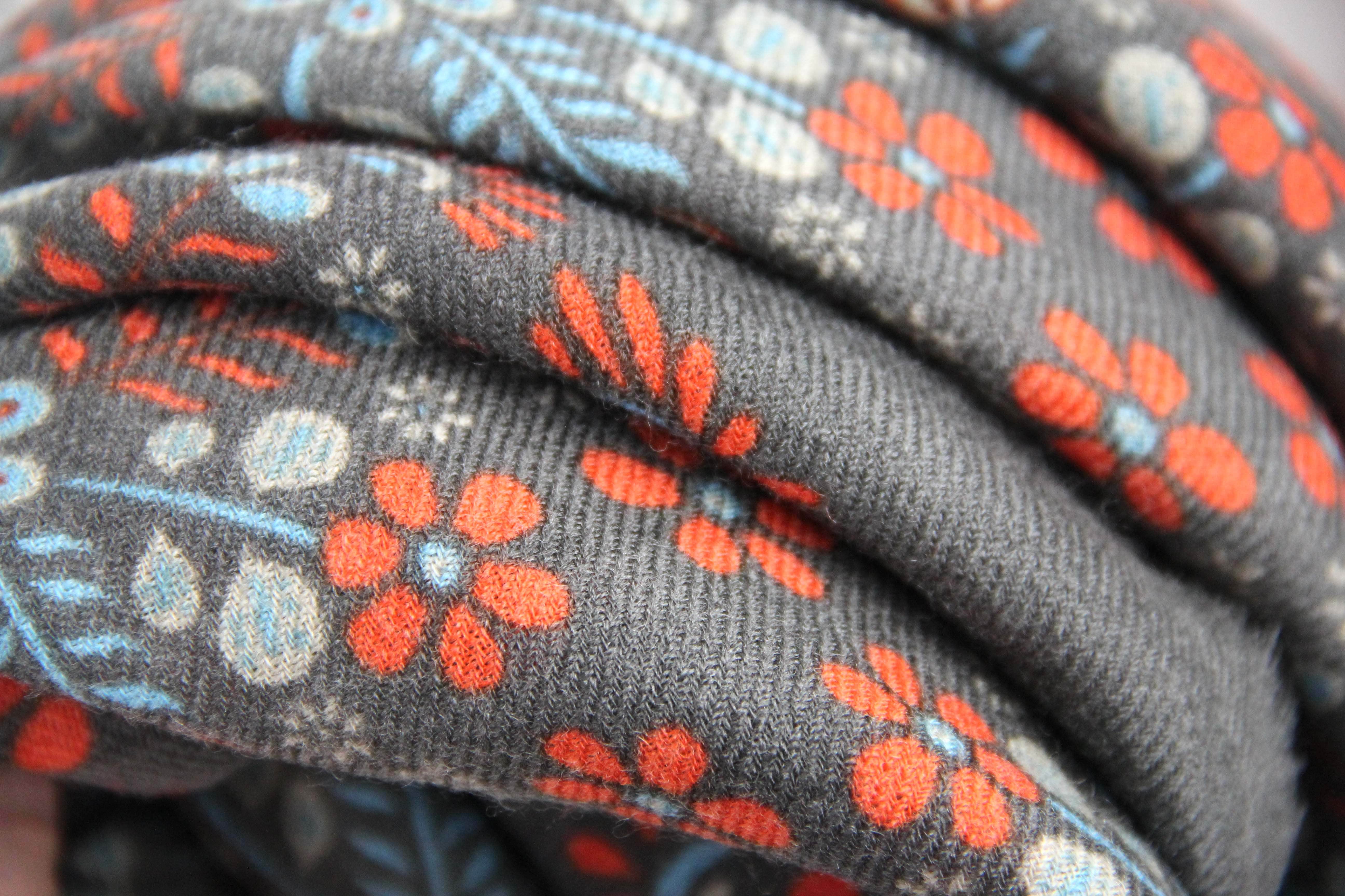 Lite Ullskjerf 100x100 - Agata - Brown