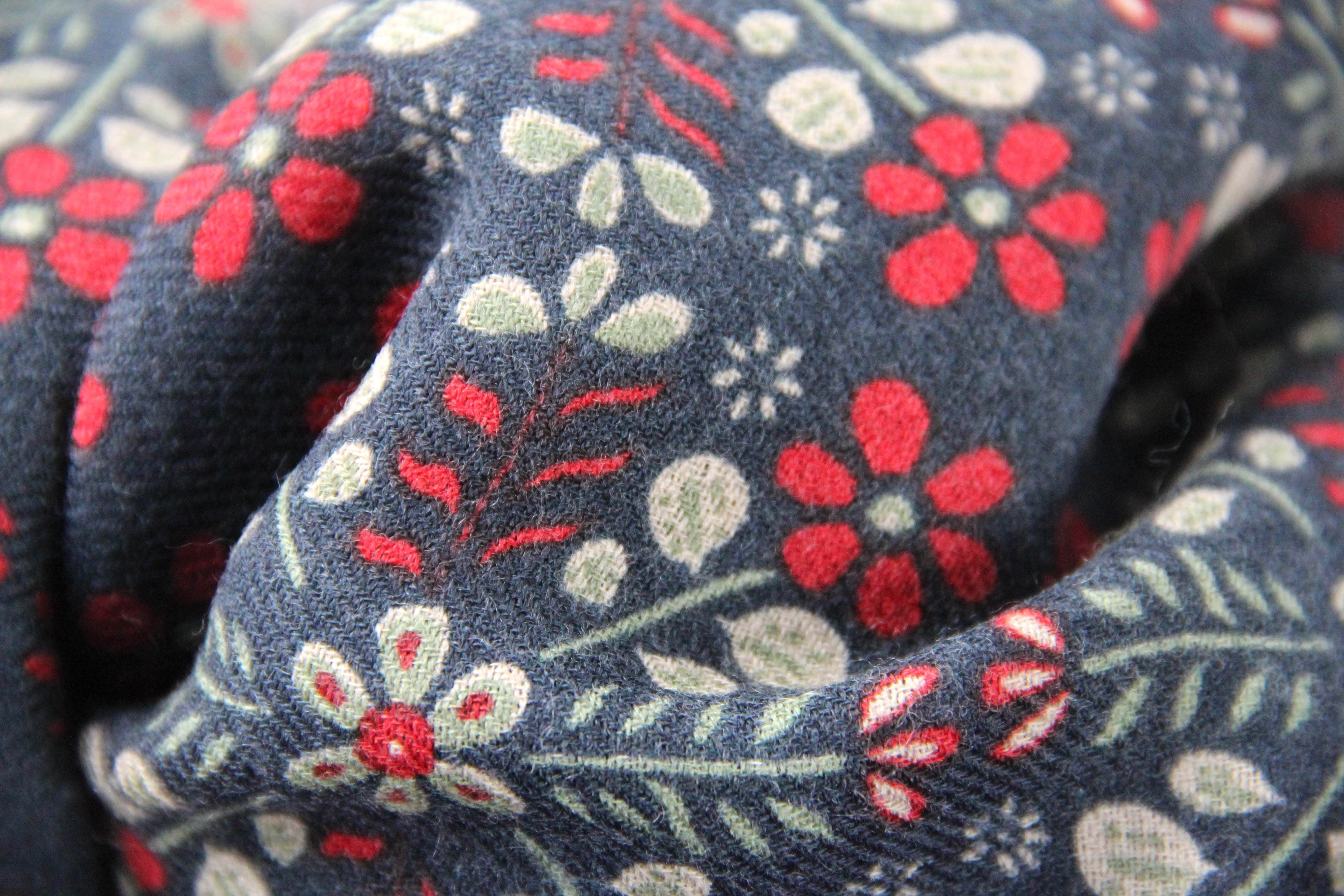 Lite Ullskjerf 100x100 - Agata - Marine